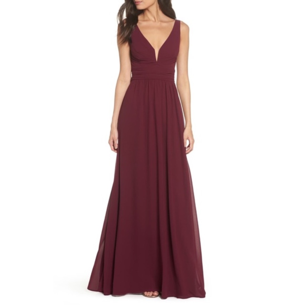 NWT Burgundy Lulu's Leading Role Maxi Dress